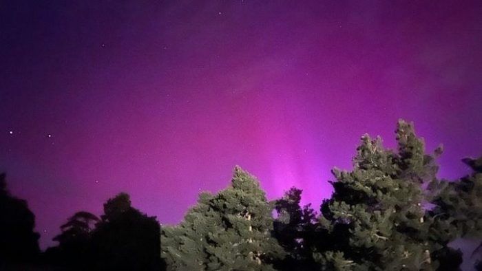 Fotografia de la Aurora Boreal vista desde Madrid el 10 de mayo 2024