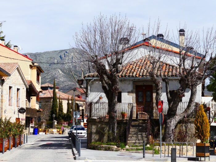 Solemne entrada a Navacerrada