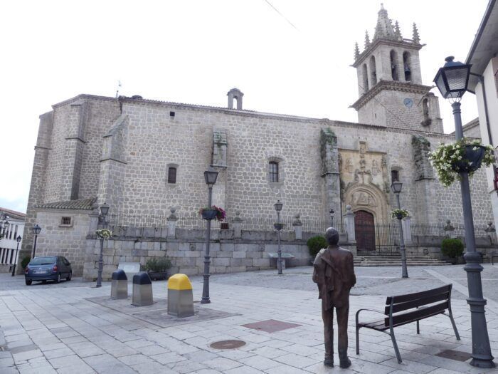 Plaza de la Iglesia de Colmenar Viejo