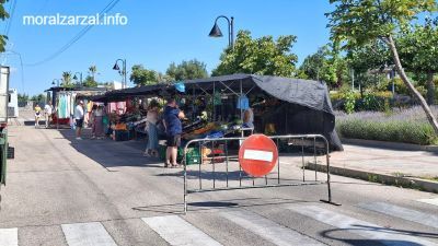 Mercadillo de Galapagar, junto al centro de salud